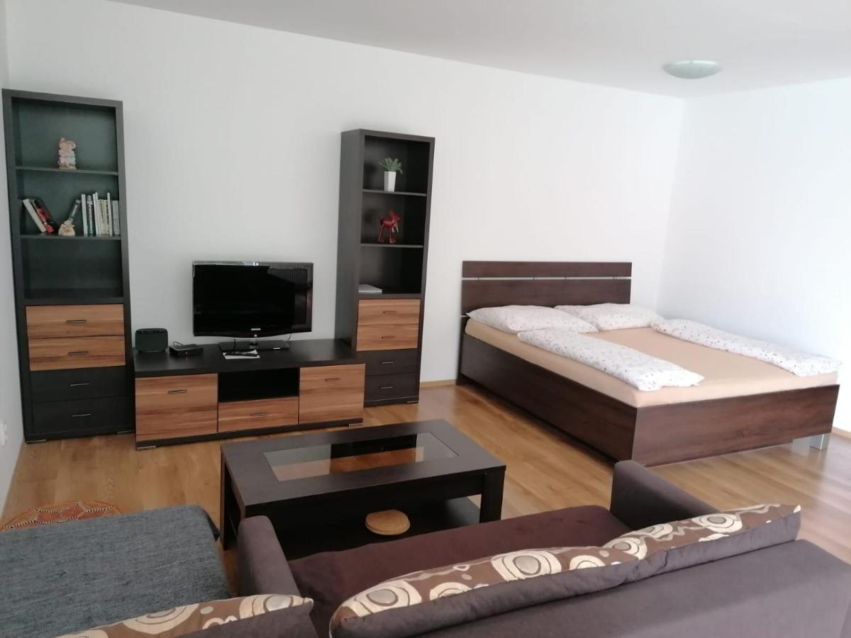 Modern City Center Apartment With Private Parking Martin Luaran gambar
